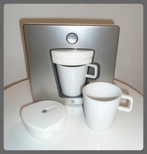 WMF ONE KAFFEEPADMASCHINE MIT ZWEITER TASSE UND PADHALTER