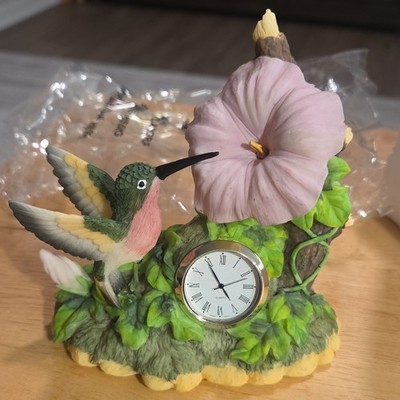 Hummingbird Flower Resin Desk Clock Analog Quartz Battery Roman Numerals