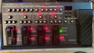 Boss ME-80 Multieffektgerät Digital für E-Gitarre mit Thon Case