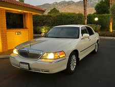 2003 Lincoln Town Car CARTIER