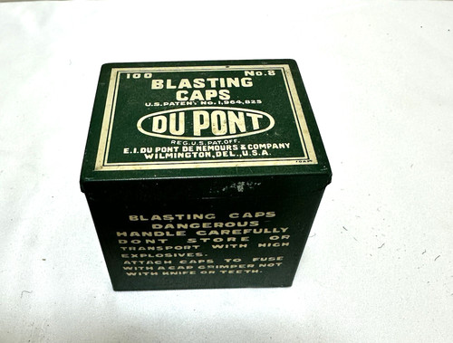 DuPont No. 8 Antique Mining Miners Blasting Cap Tin EXTREMELY GOOD CONDITION