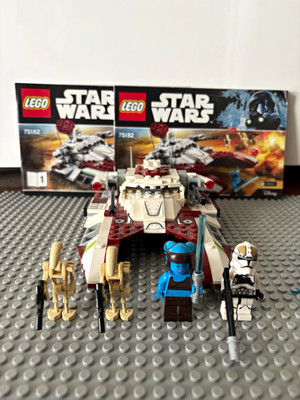 LEGO Star Wars 75182 Republic Fighter Tank Set mit Figuren + Anleitung