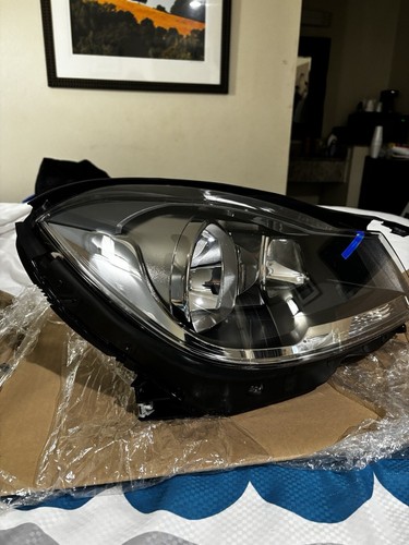 OEM 2012 2013 2014 Mercedes Benz W204 C-Class Right Passenger Halogen Headlight