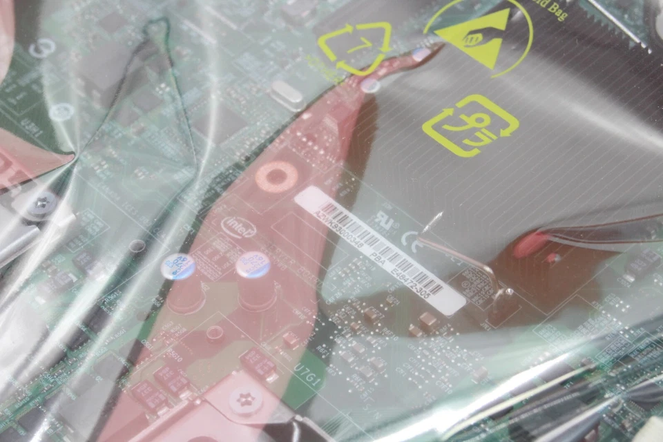 New Intel S5500WB Server Board  S5500WB12V SSI EATX, DDR3 ECC Board HTV - Image 3 of 4