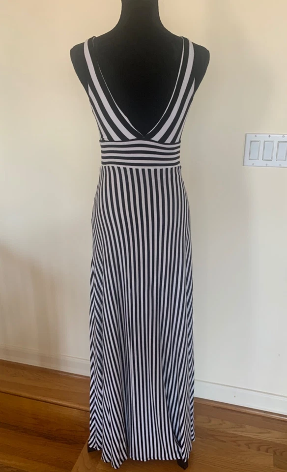 Maxi Vestido Largo de Verano BEBE Para Mujer Negro Blanco Rayas Con Cordones Delantero Espalda en V Talla M Foto 2 de 4