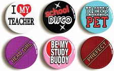 6 x SCHOOL DISCO FANCY DRESS BADGES (1inch/25mm diameter) SCHOOLGIRL
