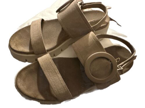 CLARKS MOTIVE STRAP WOMENS SANDSUEDE PLATFORM CHUNKY CASUAL SANDALS UK SIZE7D Vg - Picture 2 of 11