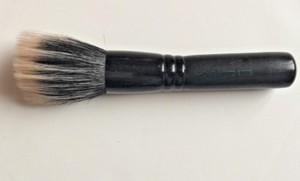 MAC PERFECTLY PLUSH DUO FIBRE POWDER BRUSH 187SE BLACK HANDLE BLACK / Beige HAIR