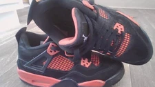 jordan 4 red thunder  red/black  clean in great shape box not avalible