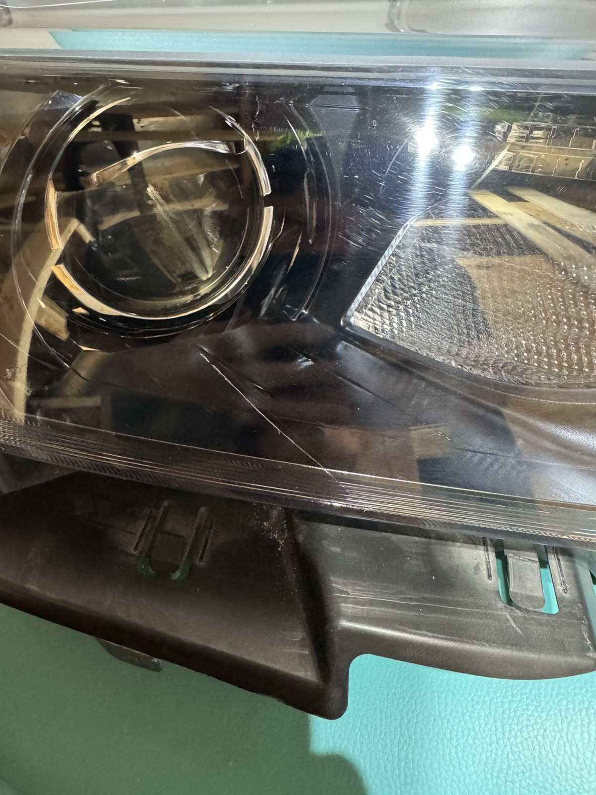 2017 2018 2019 2020 2021 2022 MASERATI LEVANTE HEADLIGHT RIGHT SIDE OEM