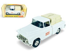 4626 Ertl 1/25 Diecast CASE 1955 Chevy Cameo Pick-Up Truck w/Box