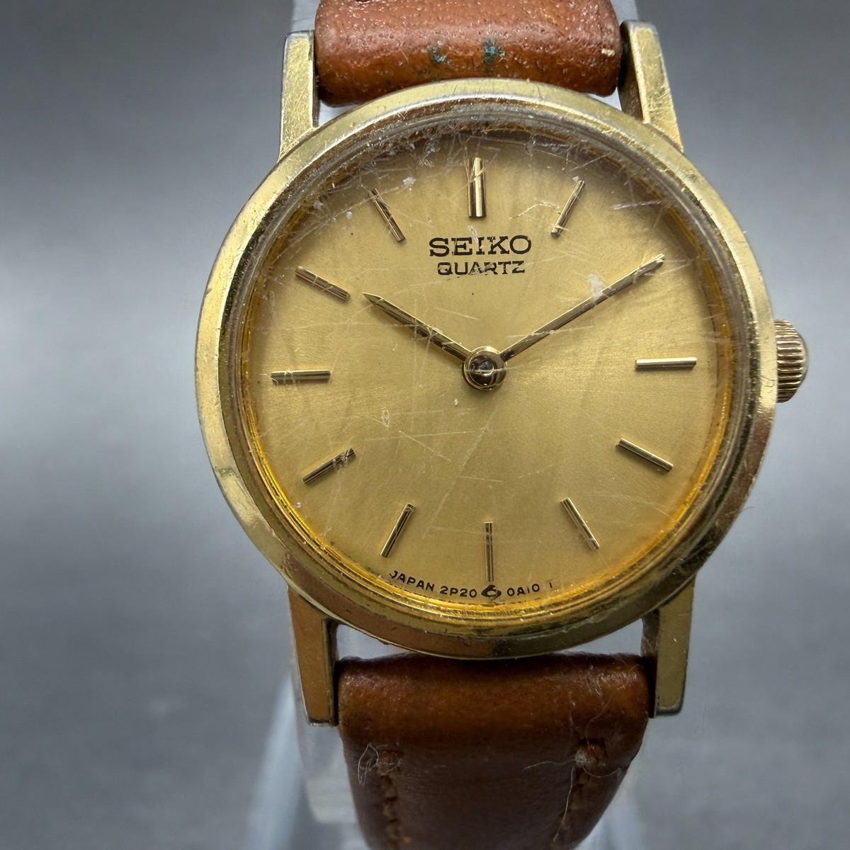 Seiko Watch Women 20mm Champagne Dial Gold Tone Round 2P20-0A10