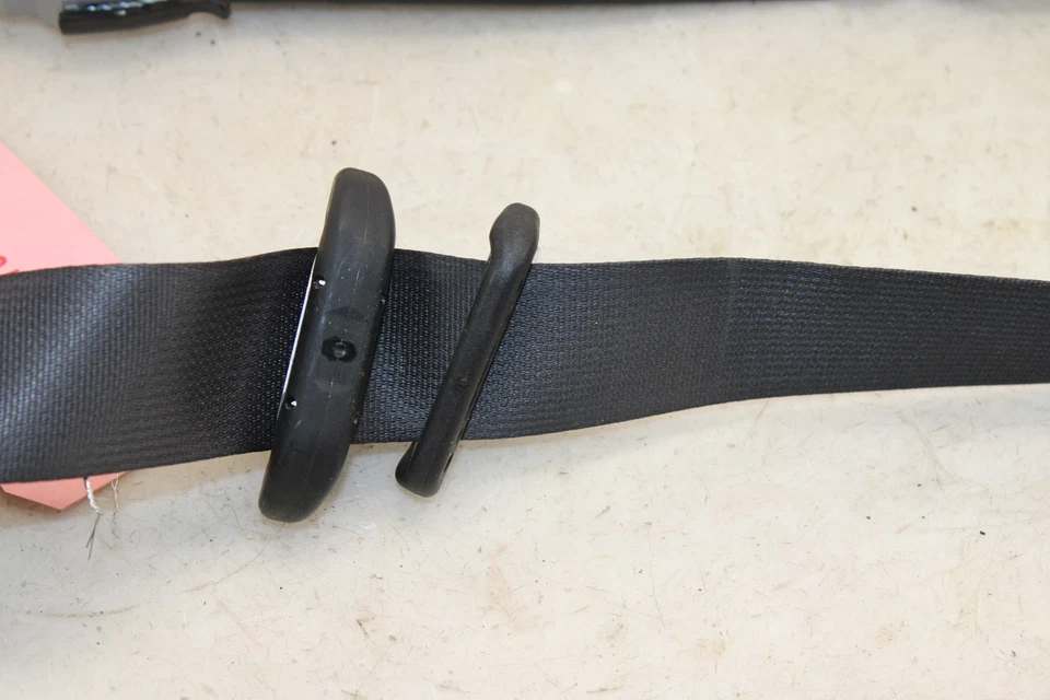 Cinturón de seguridad delantero derecho Subaru WRX STI 2015-2017 OEM NE78 Foto 4 de 4