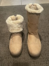 Cat And Jack Girls Brown Suede Boots with Faux Fur Lining Size 4