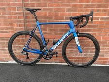 Swift Ultravox SSL Carbon Road Bike | Ultegra Di2 | DT Swiss Carbon Wheels | L