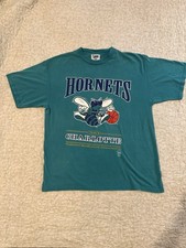Vintage 90s Charlotte Hornets T-Shirt Lee Sport Nutmeg NBA Large Teal Graphic