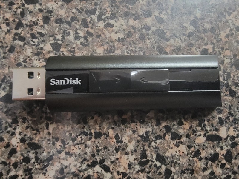 SanDisk Extreme PRO 128GB USB 3.2 SSD Speed Solid State Flash Drive