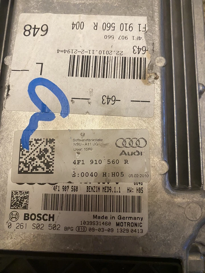AUDI A6 QUATTRO 2010-2011 4,2 L - ECU/ECM/módulo de control del motor 4F1910560R Foto 3 de 4