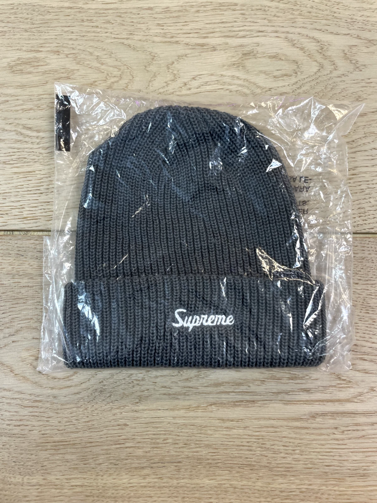 BONNET/GRIS/OS/FW22/ 100 % AUTHENTIQUE