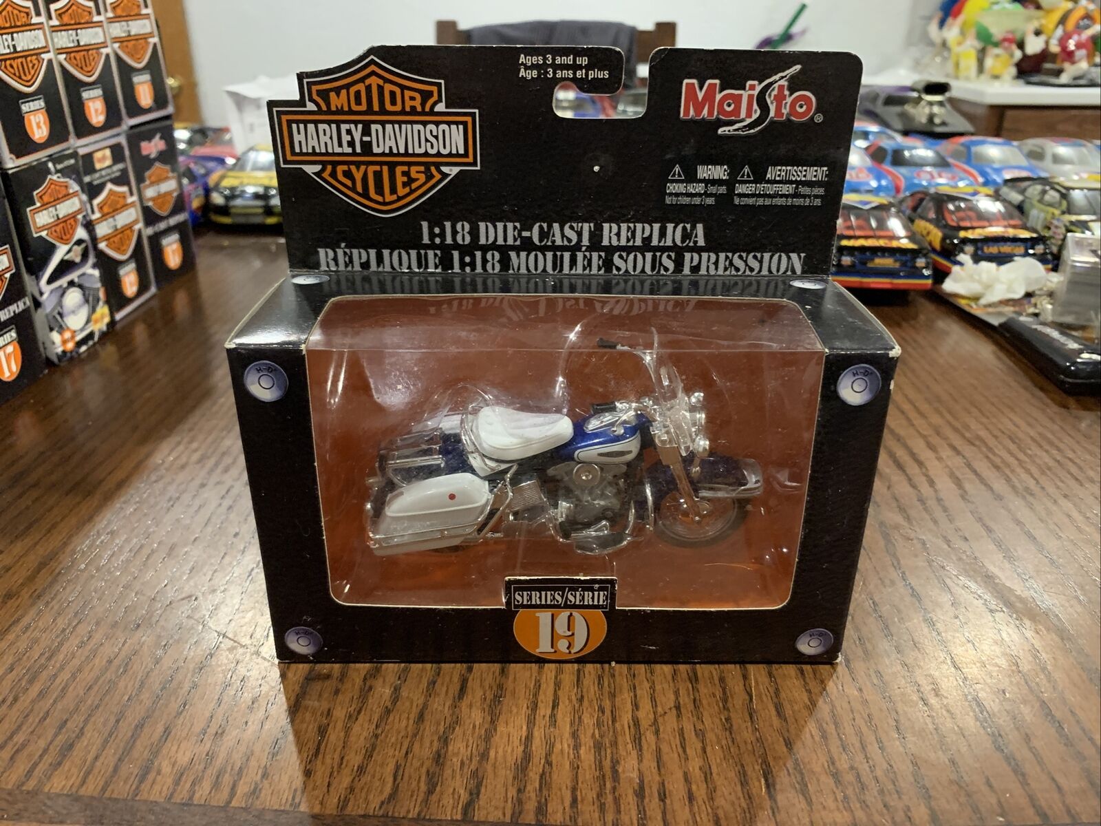 Miniatura Moto Harley-Davidson 1966 FLH Electra Glide Maisto 1:18 - Machine  Cult