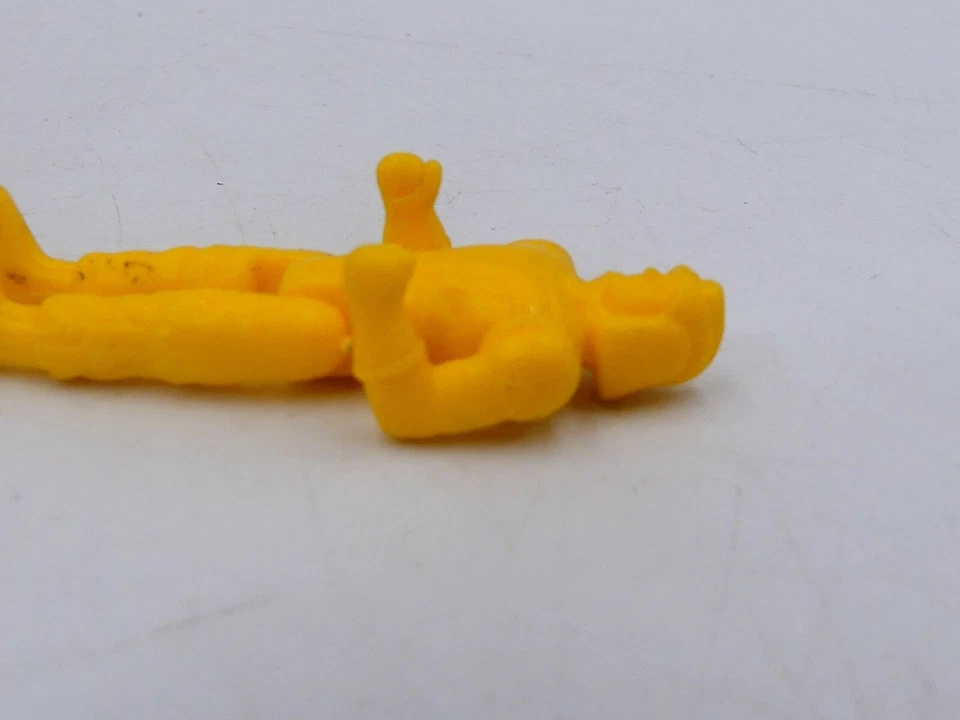 MINIFIGURA VINTAGE TENTE EXIN Multimac piloto espacial amarillo Foto 3 de 4