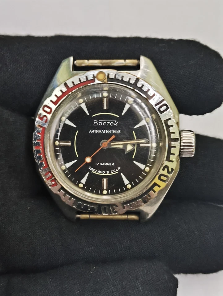  🔔🔔🔔Reloj militar de buceo soviético vintage VOSTOK anfibio francotirador antimagnético  Foto 3 de 4