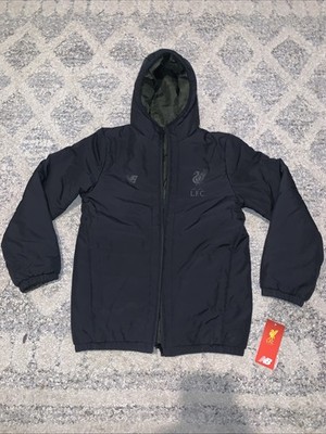Liverpool FC Junior wattierte Wendejacke - New Balance - Größe M Jungen MB