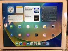 12.9" 2015 ipadpro 128GB 4G A1652 Logitech magnetic keyboard- screen cracks
