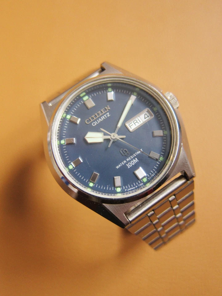 Reloj de cuarzo Citizen Crystron 4-730135 Y All S.S con esfera azul (HECHO EN JAPÓN) Foto 2 de 4