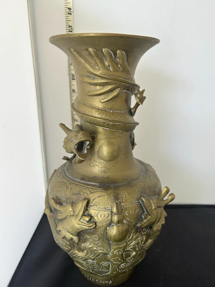 亚洲黄铜装饰花瓶 — 第 2/4 张图片