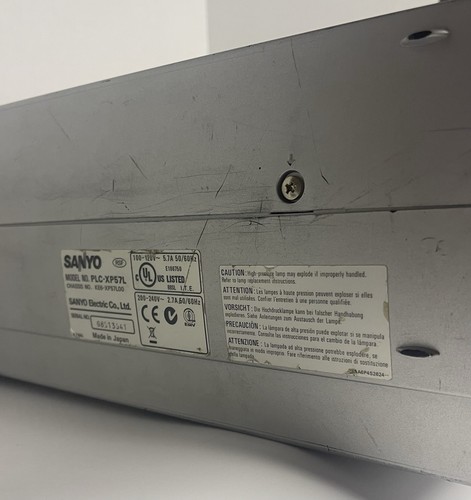 Sanyo PLC-XP57L - XGA Large Venue Presentation Projector - PRO xtraX TESTED - Picture 3 of 12