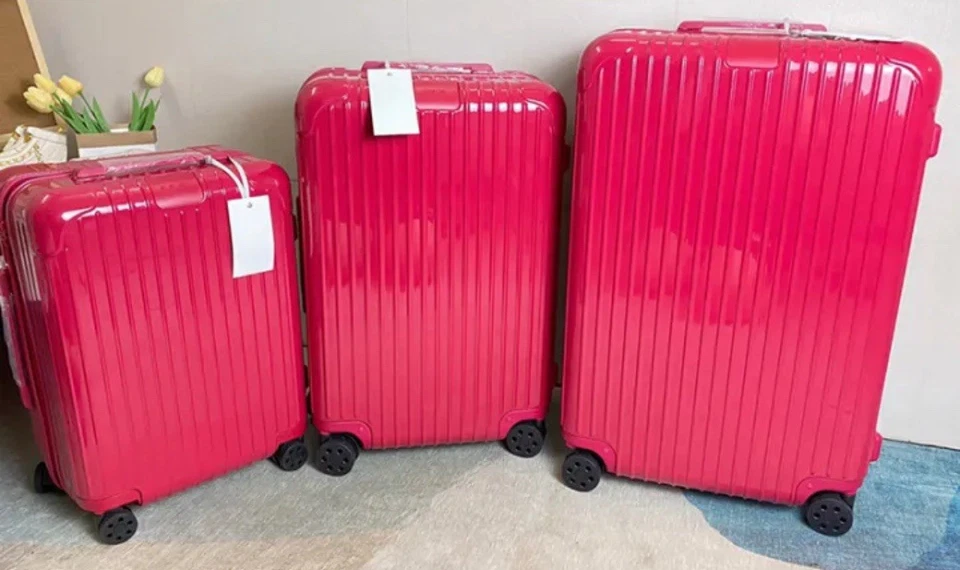 Luggage - Image 4 of 4