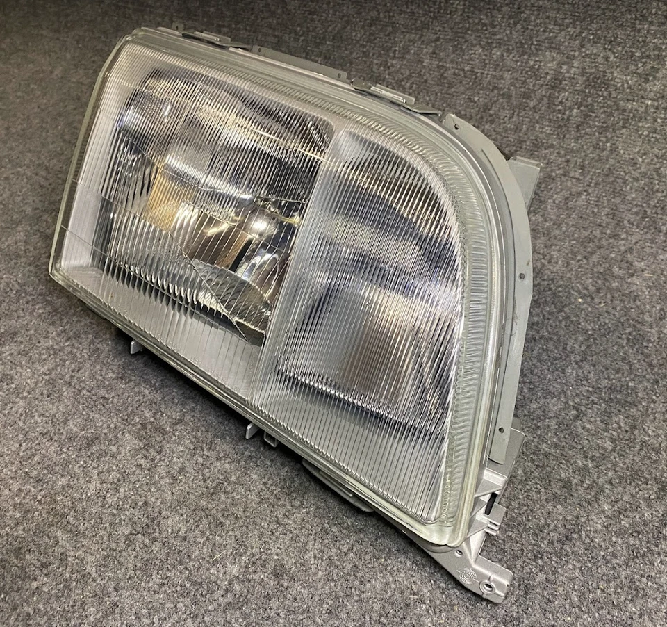 Conjunto de faros delanteros diestros Bosch - 0 302 454 014-391 - para Mercedes W140 1992-1994 Foto 2 de 4