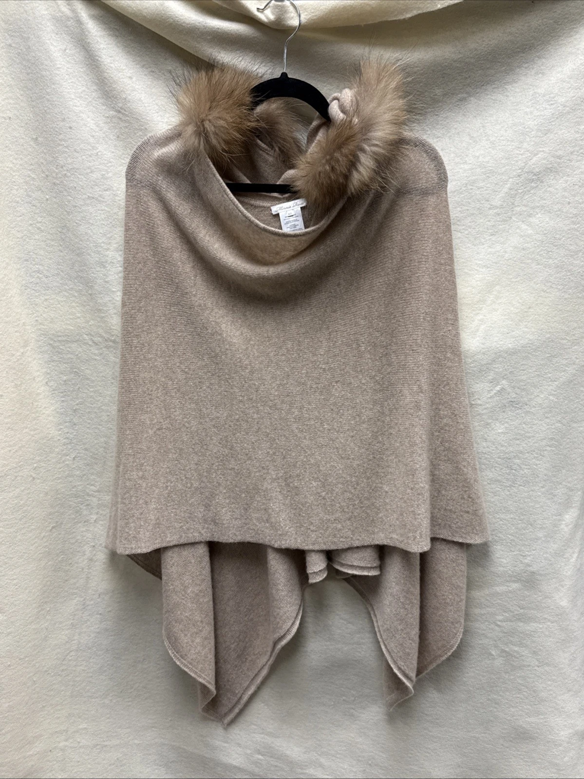 Minnie Rose 100% Cashmere Hooded Shawl Poncho Fur Trim Camel Beige Tan One Size