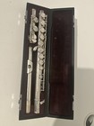 Yamaha Concert Flute Silver Plated Metal Closed Hole Keys w/ Case — photo 3