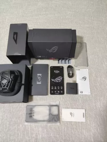 99% New Asus ROG Phone 8 Pro 6.78" 50MP Android 14 Snapdragon 512GB 16GB RAM