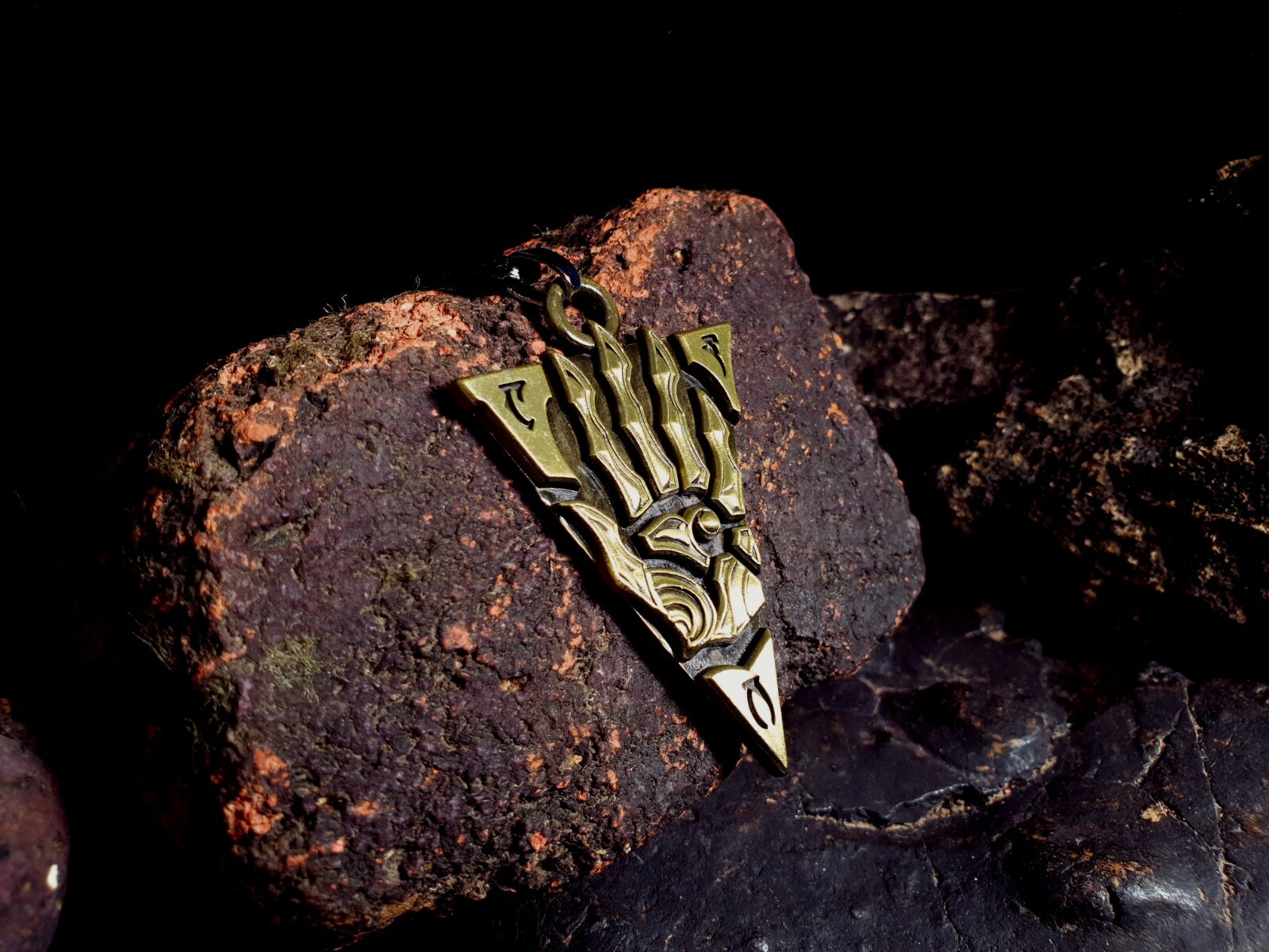 Morrowind Pendant The Elder Scrolls Online Logo / Necklace Jewelry