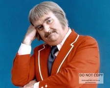 BOB KEESHAN AS "CAPTAIN KANGAROO" - 8X10 PUBLICITY PHOTO (EP-138)