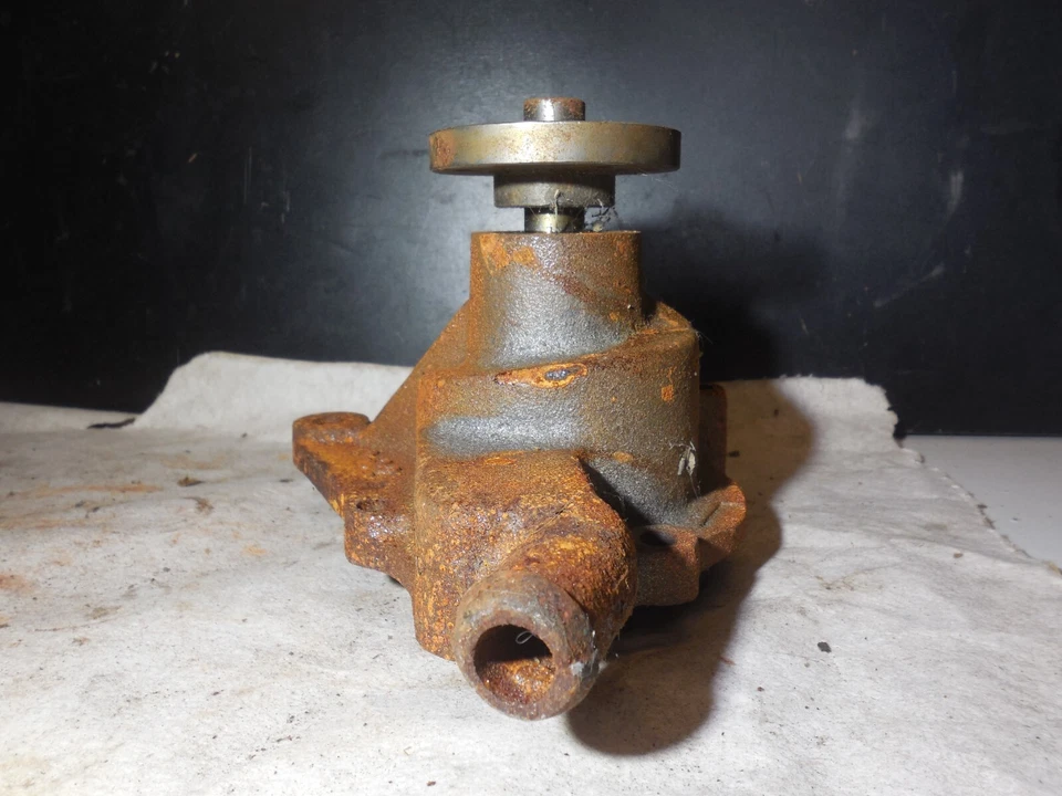 Bomba de agua del motor Airtex AW1077 para Jeep Cherokee AMC AMX Concord 1975-1979 Foto 3 de 4