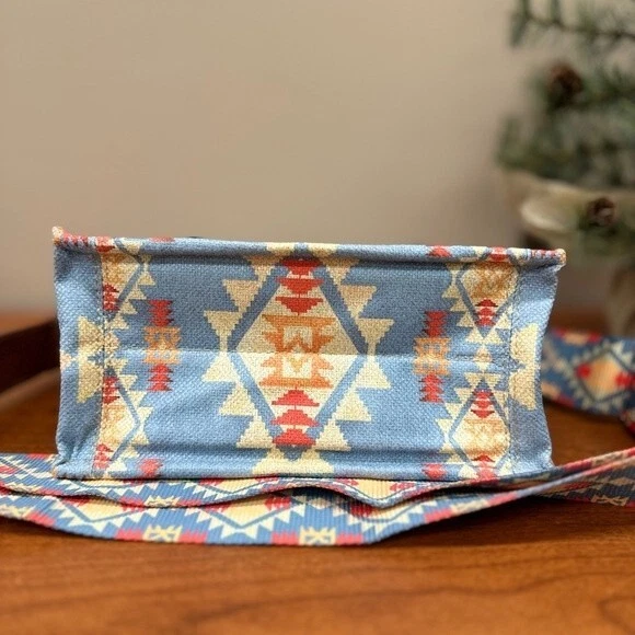 Bolso Bandolera Wrangler Southwestern Correa de Guitarra Cartera Azul Bolso de Mano Nuevo con Etiquetas Foto 4 de 4