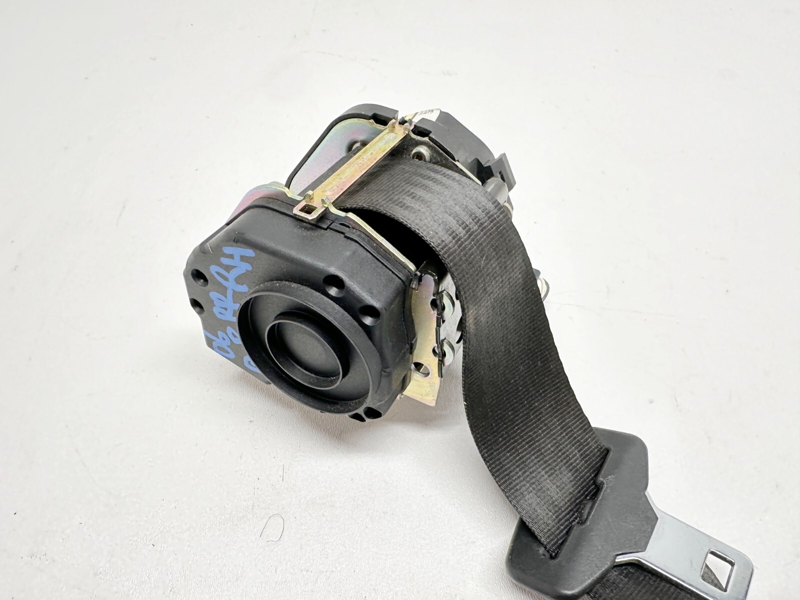 Maserati Quattroporte 2003-2008 Rear Right Seat belt retractor P/N 33021470