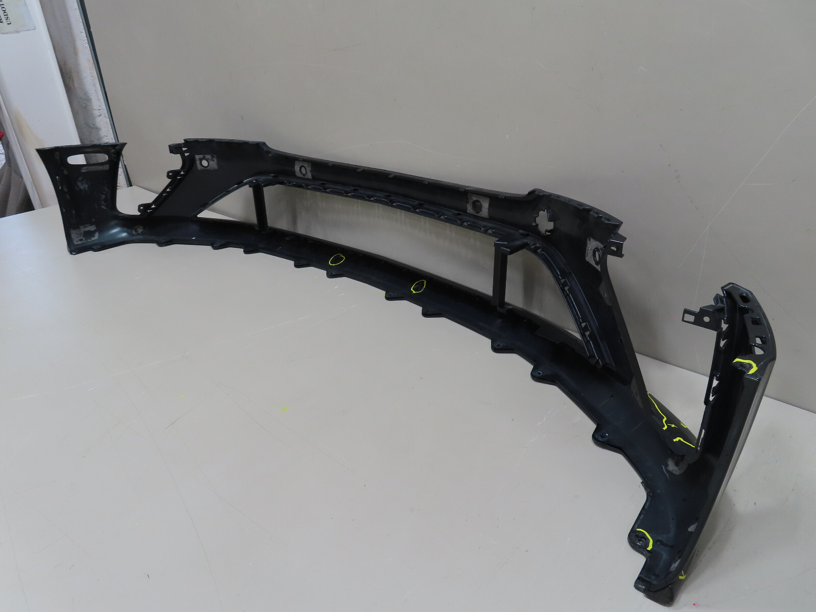 2020-2022 Bentley Continental GT GTC front Bumper Cover 3SD807437 OEM