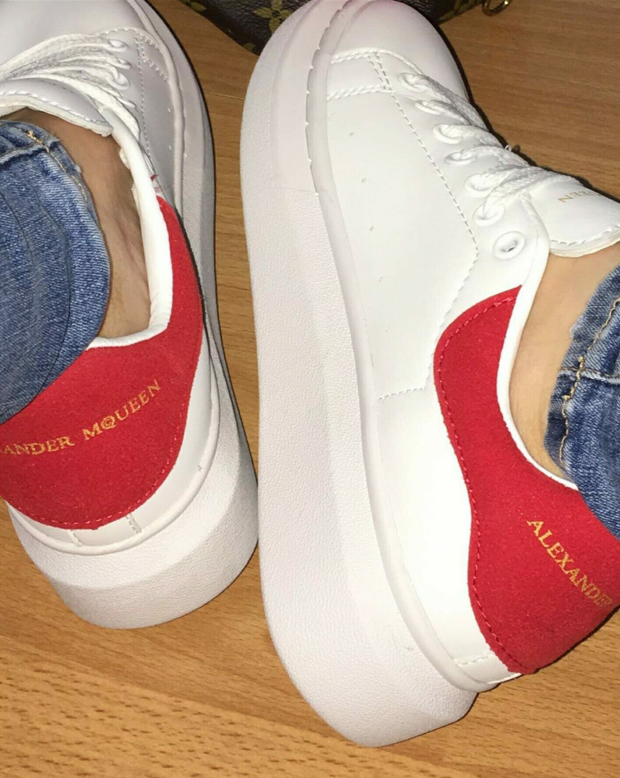 une basket chaussure