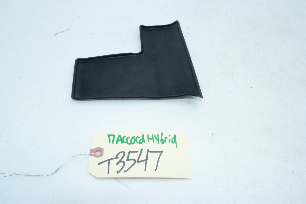 13 14 15 HONDA ACCORDCENTER CONSOLE INSERT MAT PAD 77295-T2A OEM 13 14 15 HONDA ACCORDCENTER CONSOLE INSERT MAT PAD 77295-T2A OEM