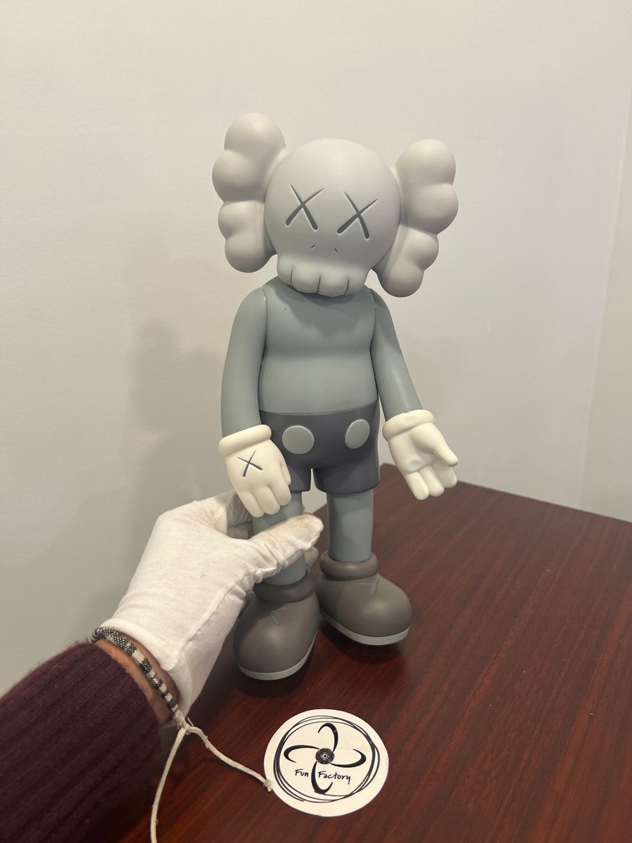 KAWS Family Vinyl Figures Grey/Pink | eBay
