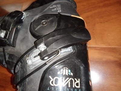 FT FULL TILT Rumor Women's Ski Boots 25.5 ONE DAMAGED LATCH, but