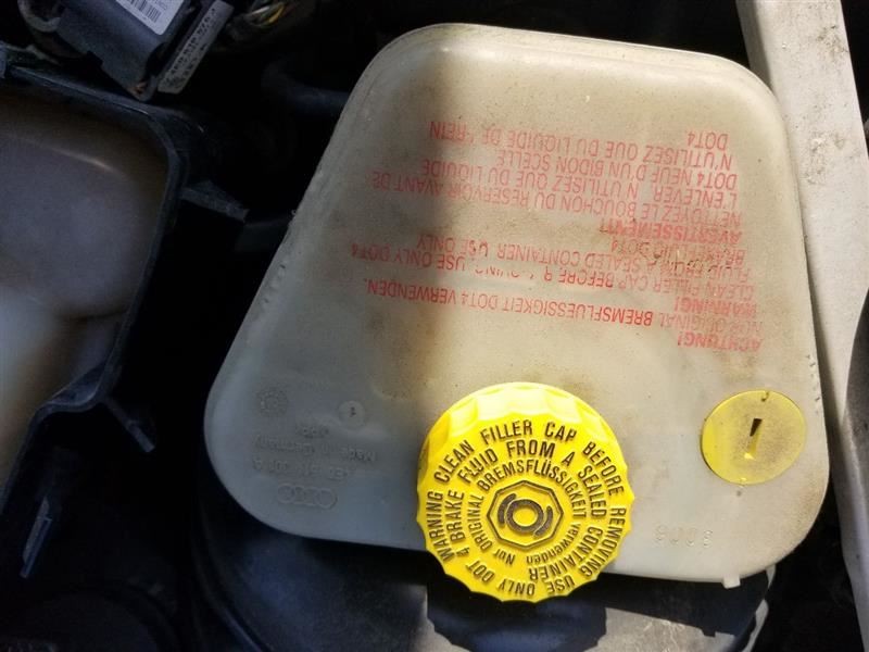 Air Flow Meter 4.2L Fits 08-15 AUDI R8 326448