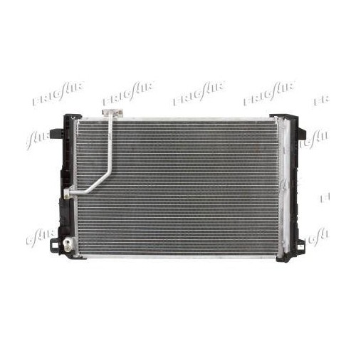 Condenseur climatisation Frigair 0806.2083 pour résoudre les fuites de gaz sur Mercedes