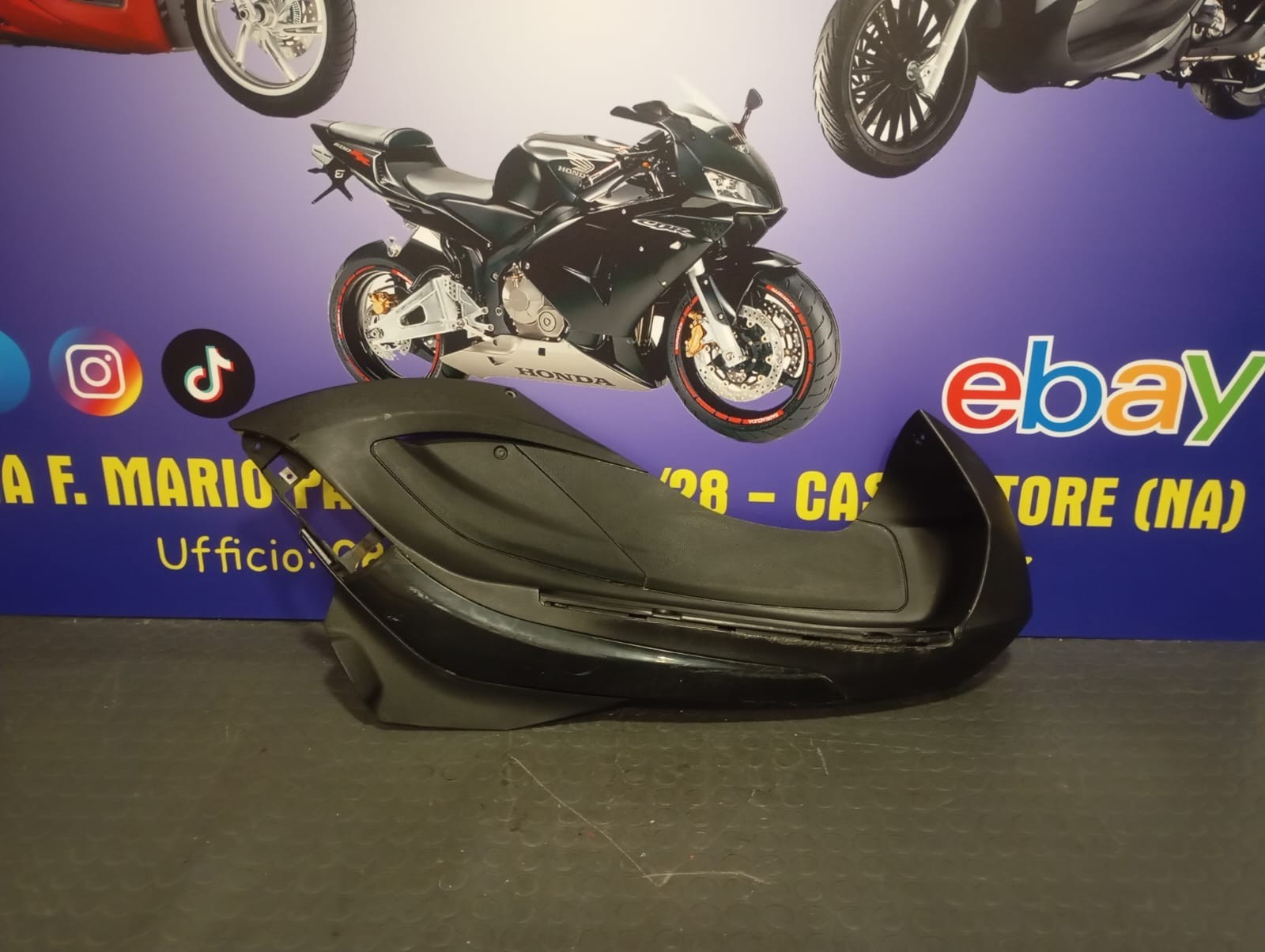 Right footrest Piaggio Beverly 300 year 2013 2016