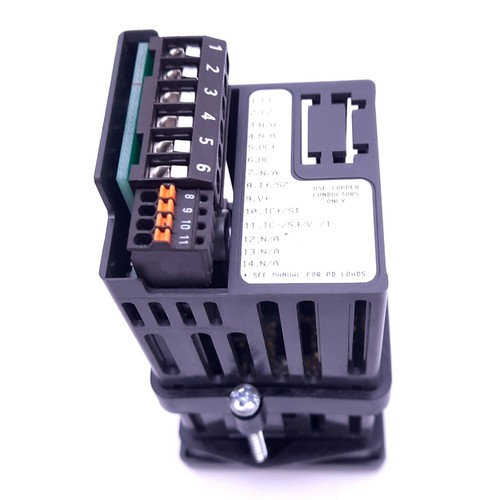 Watlow SD6C-HCAA-AARG Temperature Controller, 3-Out, 100-240VAC, 1/16 DIN Panel - Picture 6 of 6
